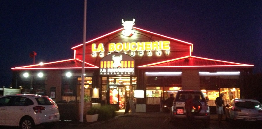 Silhouettage linéaire leds rouge