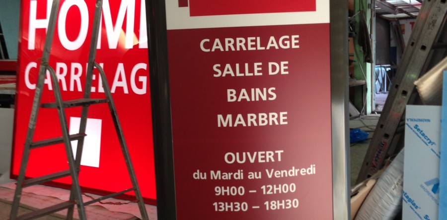 totem galbé lumineux